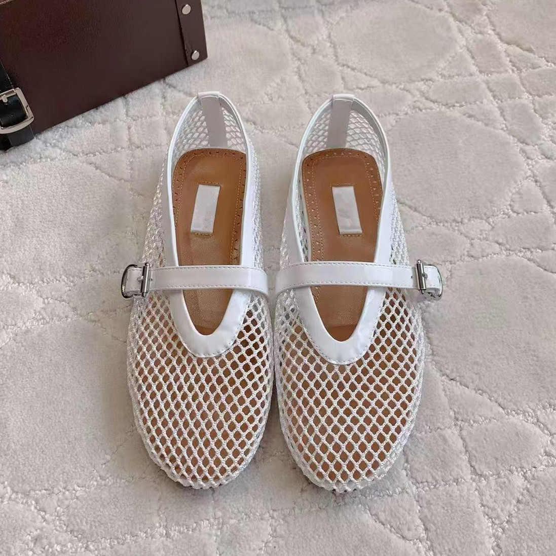 Fishing Belt - أحذية ماري جين نسائية بتصميم شبكي